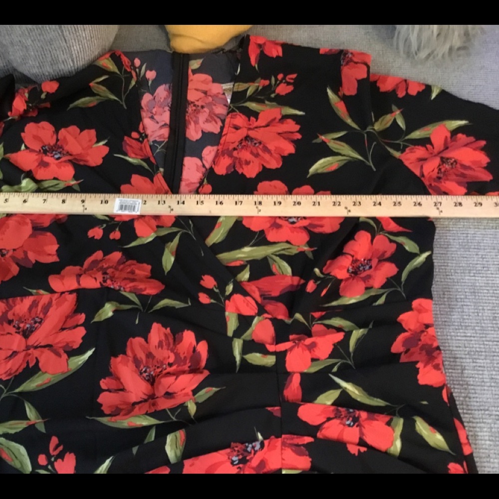 Boohoo Plus Red Floral Dress Sz 24 - Picture 7 of 12